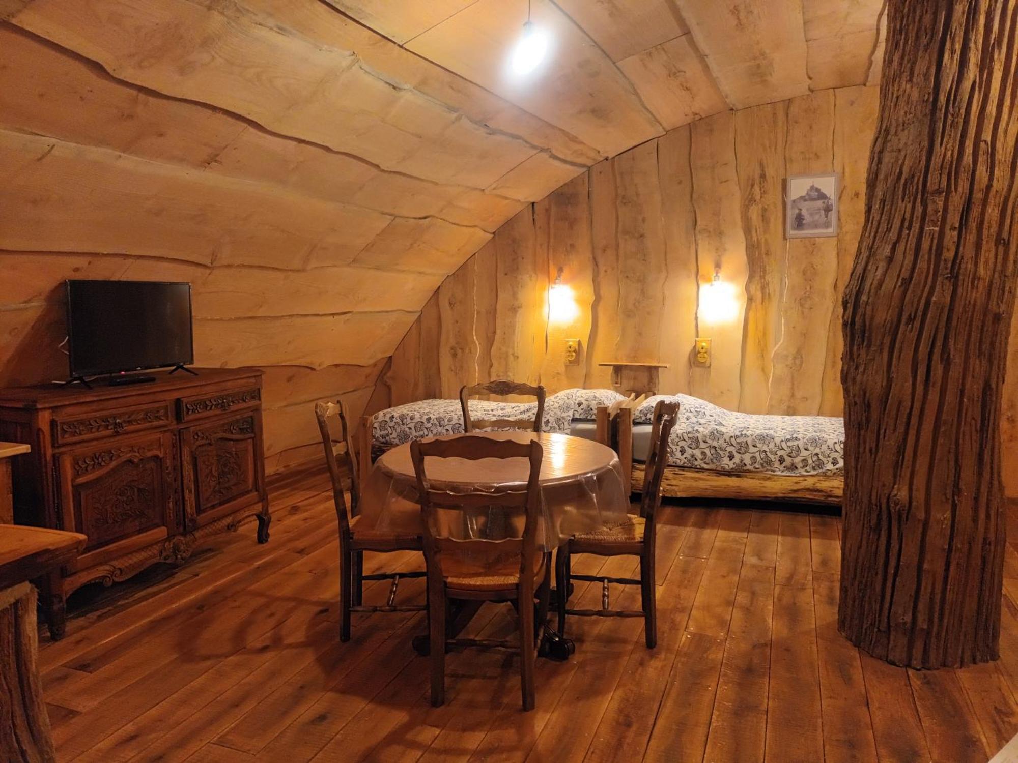 Вилла Hobbit Mont Saint Michel Castel Brandy Tanis Экстерьер фото
